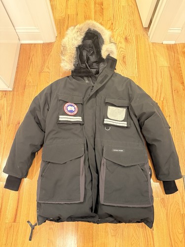 Canada goose men snow - canada,